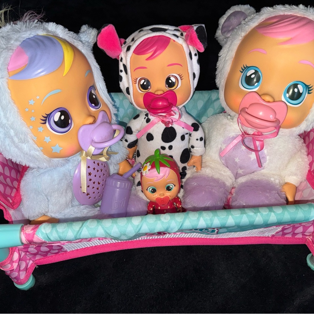 Cute Cry Baby Doll Set